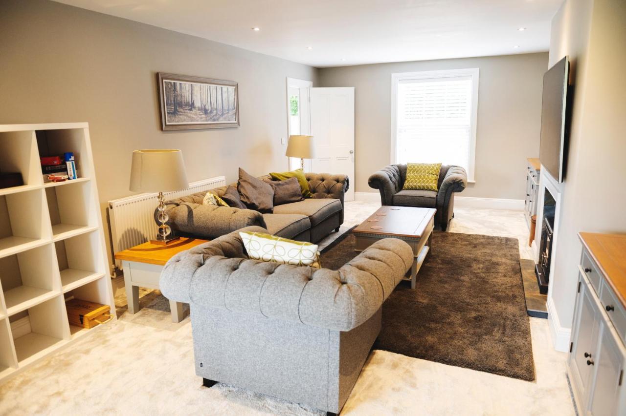 Large Country House - Hot Tub - Pool Table - Bbq - 5 Bedrooms - Log Burner Three Legged Cross Buitenkant foto