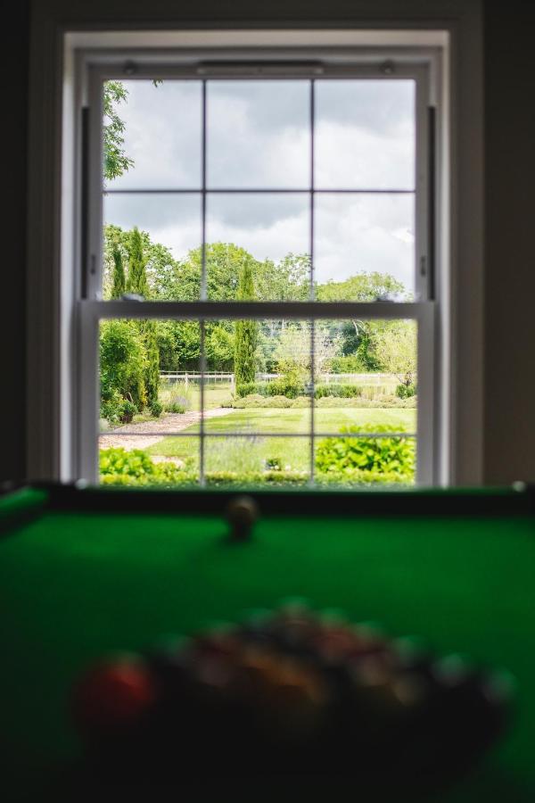 Large Country House - Hot Tub - Pool Table - Bbq - 5 Bedrooms - Log Burner Three Legged Cross Buitenkant foto