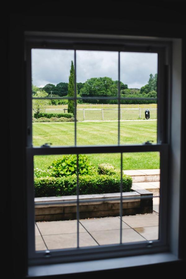 Large Country House - Hot Tub - Pool Table - Bbq - 5 Bedrooms - Log Burner Three Legged Cross Buitenkant foto