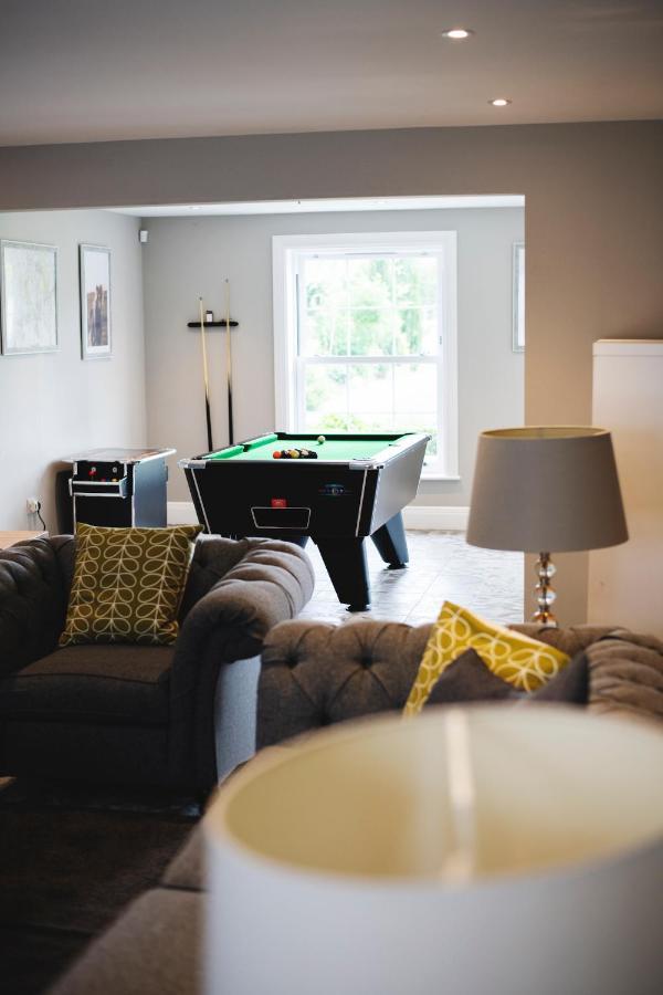 Large Country House - Hot Tub - Pool Table - Bbq - 5 Bedrooms - Log Burner Three Legged Cross Buitenkant foto