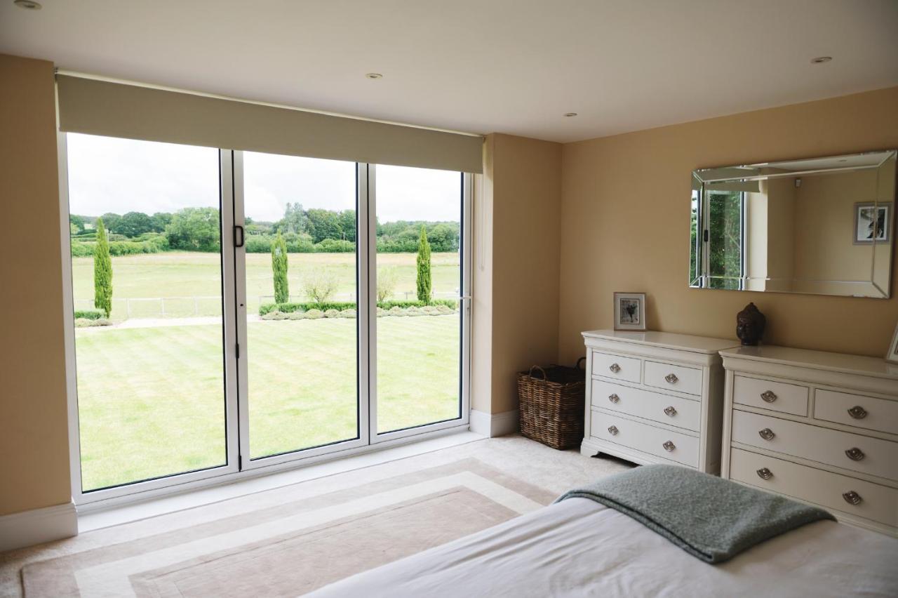 Large Country House - Hot Tub - Pool Table - Bbq - 5 Bedrooms - Log Burner Three Legged Cross Buitenkant foto