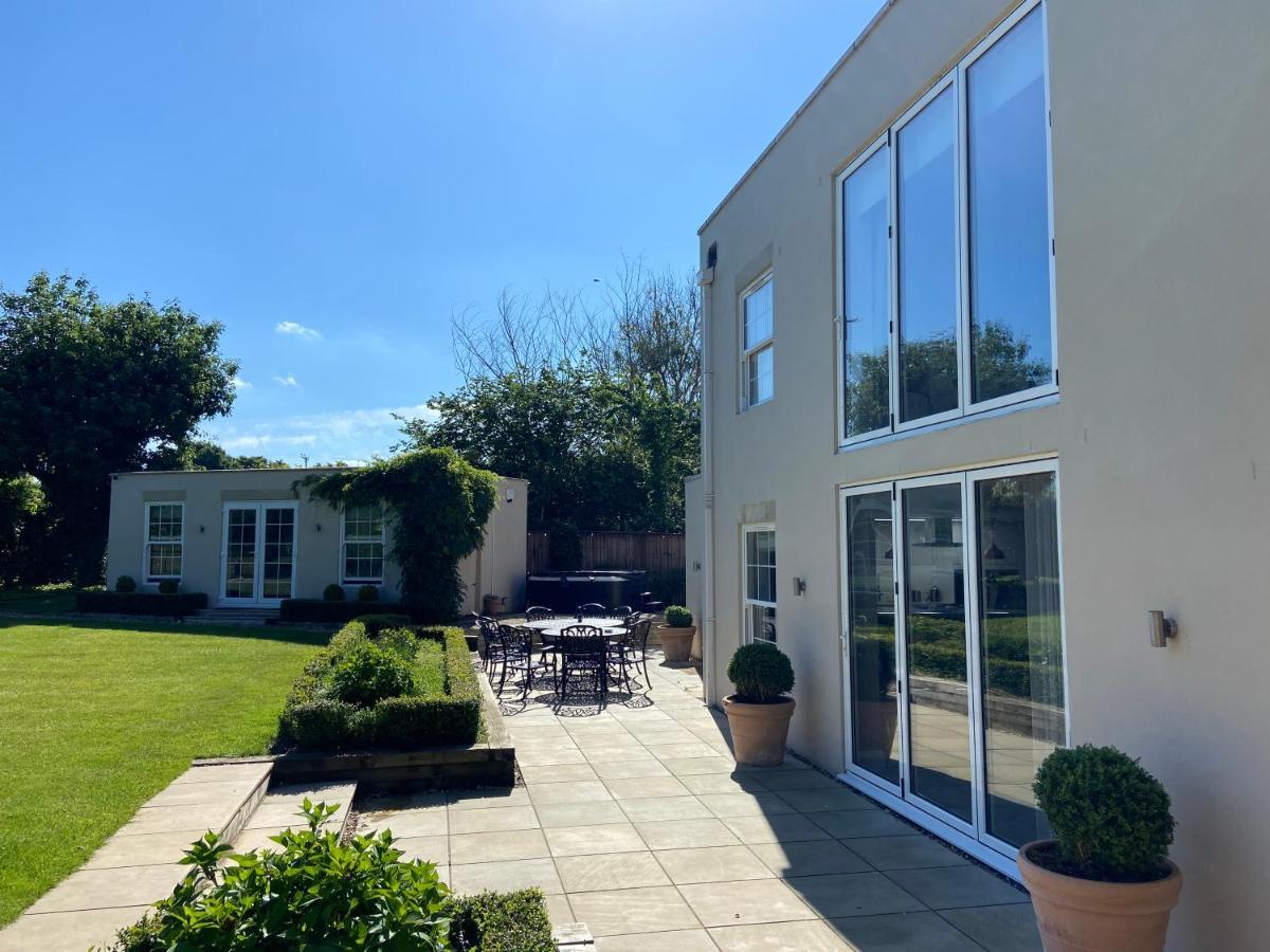 Large Country House - Hot Tub - Pool Table - Bbq - 5 Bedrooms - Log Burner Three Legged Cross Buitenkant foto